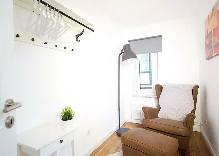 Pfannkuchenhaus Fehmarn 호텔 *